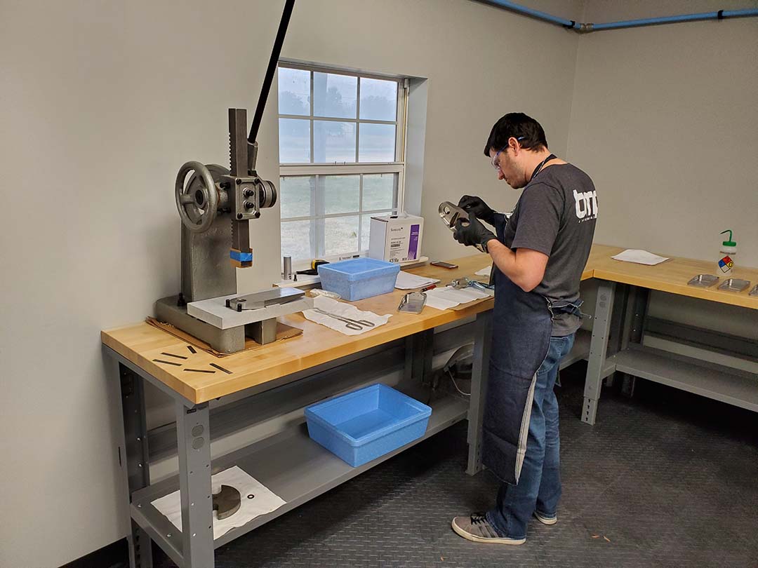 Bushing-install